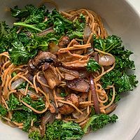 Vegan Mushroom and Kale Pasta