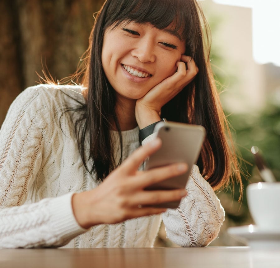 woman-using-smartphone